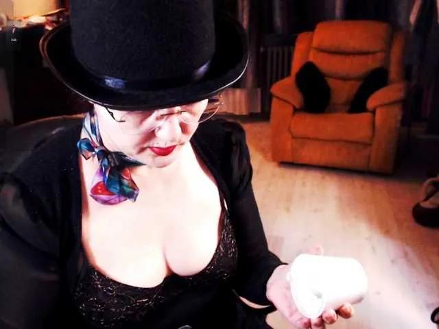 Offline 1imperatriza on BongaCams