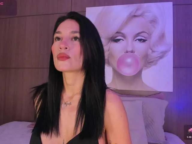 Freechat AgattaDuque on BongaCams