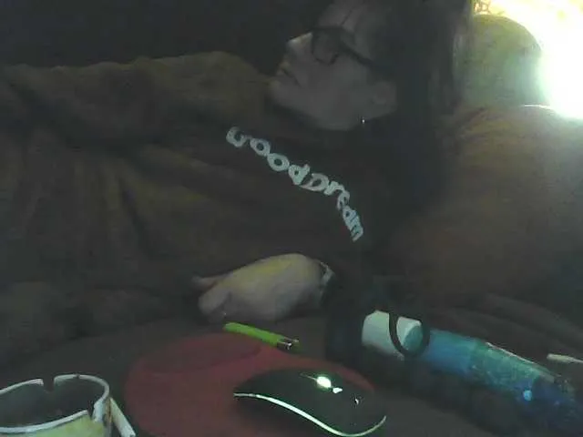 Offline AlanaXDream on BongaCams