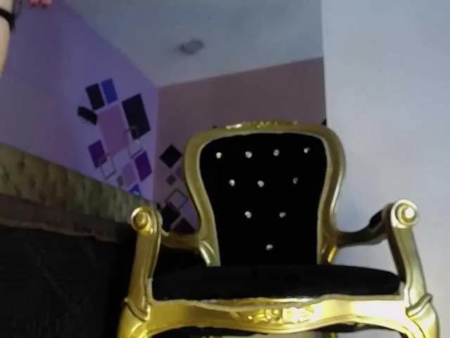 Alanna-Fox- on BongaCams 