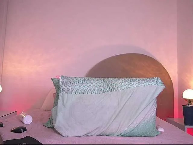 Freechat ale-evanz on BongaCams