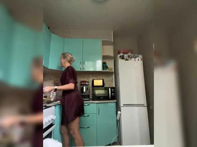 Offline Alenaa on BongaCams