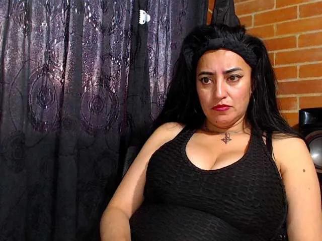 Offline AlexandrinaFenix on BongaCams