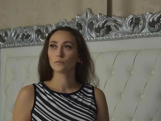 Offline AliceMunro on BongaCams