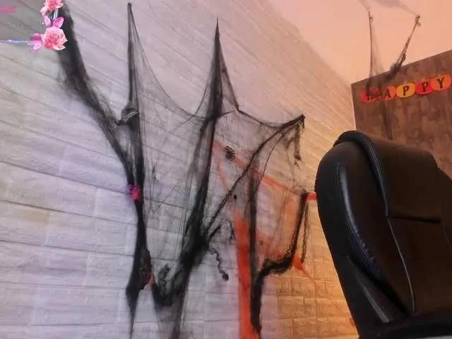 Freechat AliceTylor on BongaCams