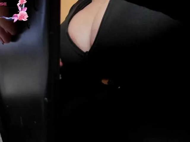 Freechat AliceTylor on BongaCams