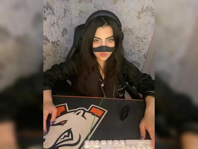 Freechat aloeloea on BongaCams