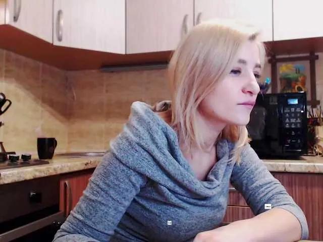 Offline alya555 on BongaCams