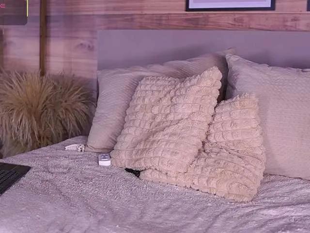 BongaCams AmmyScott is Freechat AmmyScott — I love fun, daring, sincere and talkative people, do you like to be daring? You are in the right place