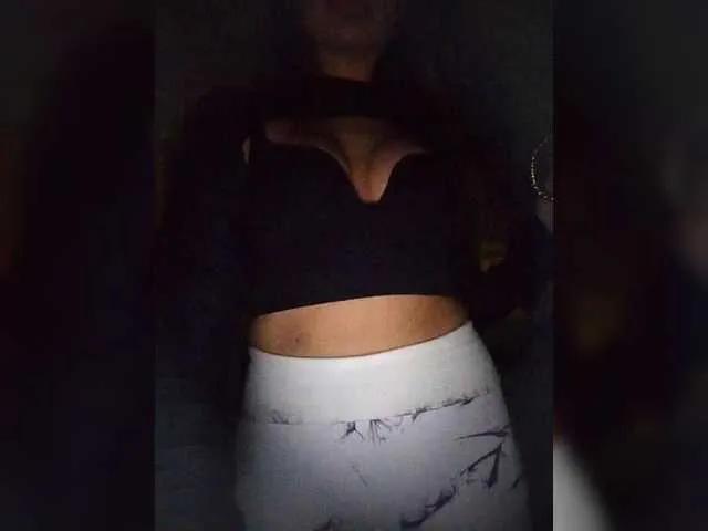 Freechat aniram2221 on BongaCams