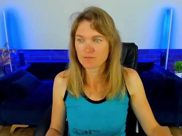 Offline Annabel-xxx on BongaCams