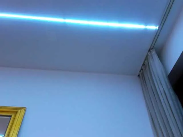 Offline Anyssia on BongaCams