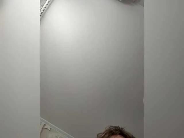 Offline anyuta1212 on BongaCams