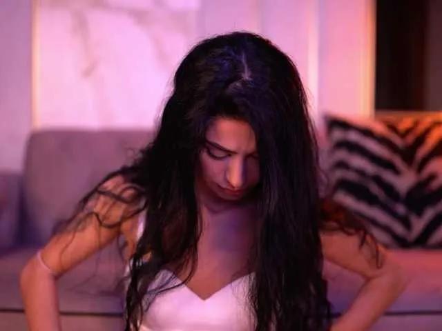 Offline ArinaRhodes on BongaCams