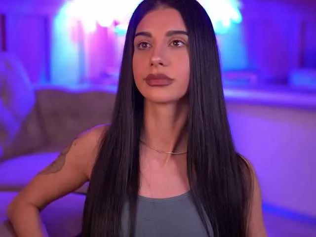 Offline ArinaRhodes on BongaCams