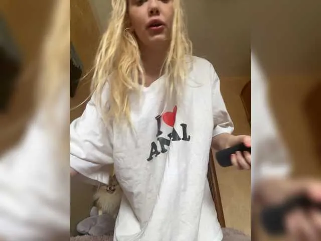 Offline Arisharisha on BongaCams