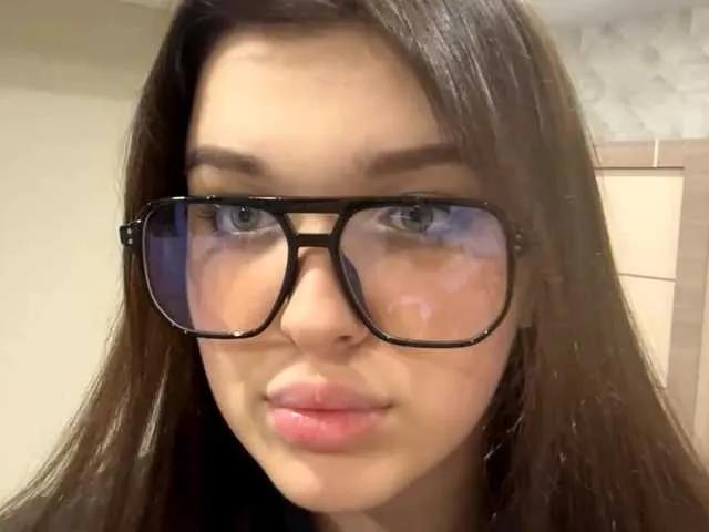 Offline AshleaReuer on BongaCams