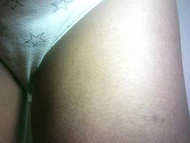 Offline Avrilhunt on BongaCams