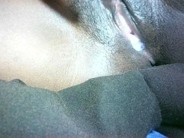 Offline Avrilhunt on BongaCams