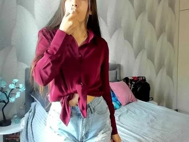 Offline Bambiiiii on BongaCams