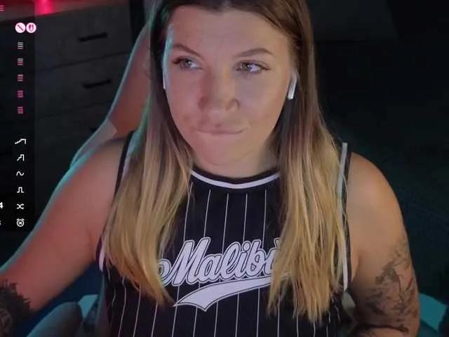 Freechat BloomBambi on BongaCams