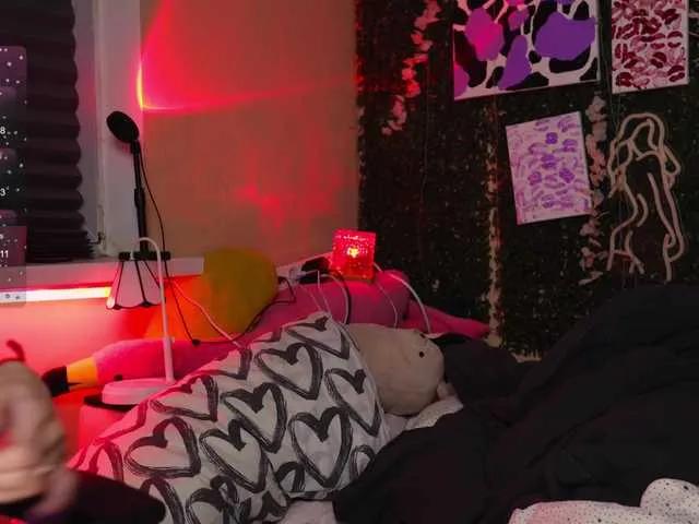 Freechat BlueCherry on BongaCams