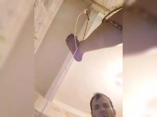 Offline BonnieandClyde1008love on BongaCams