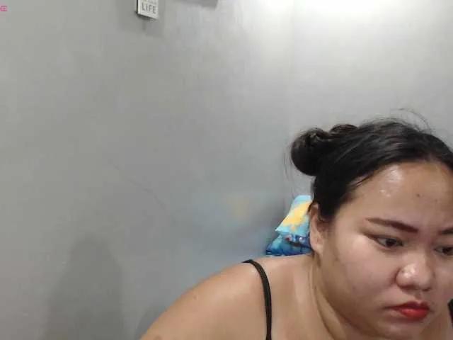 Freechat BubbleButtPinay on BongaCams