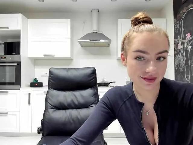 Freechat busenok on BongaCams