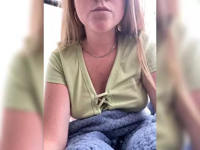 Freechat Businkaa on BongaCams