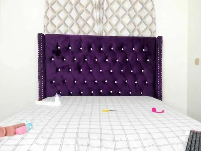 Offline Busty-Bree on BongaCams