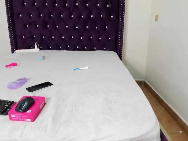 Offline Busty-Bree on BongaCams