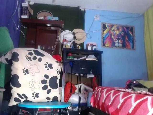 Offline CameliaLong on BongaCams