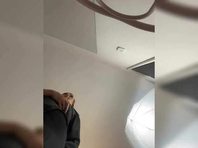 Freechat Cameron79 on BongaCams