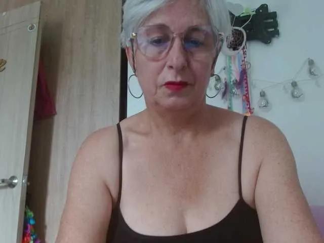 Offline canitas69 on BongaCams