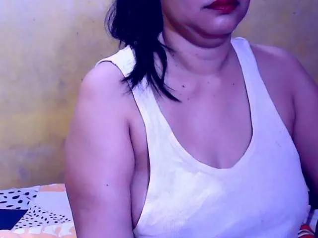 Freechat Carmela4u on BongaCams