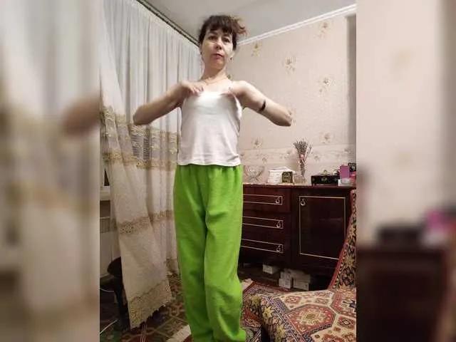 Offline caroliiine on BongaCams