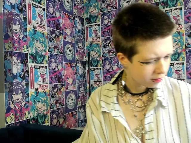 Offline CarolineRichter on BongaCams