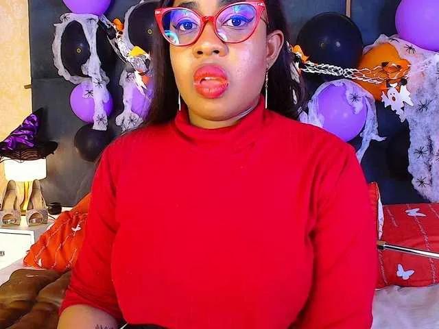 Offline CaseyMoons on BongaCams