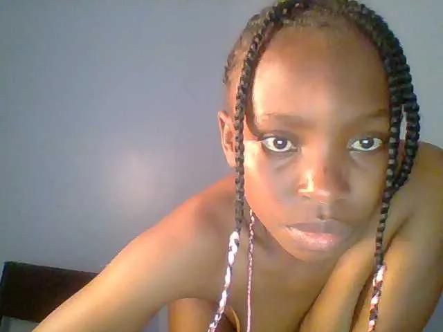 Freechat chocolate-brownie on BongaCams