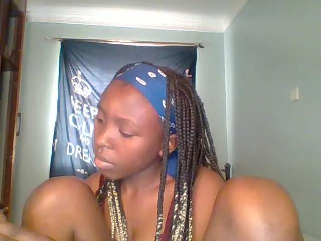 Freechat chocolate-brownie on BongaCams