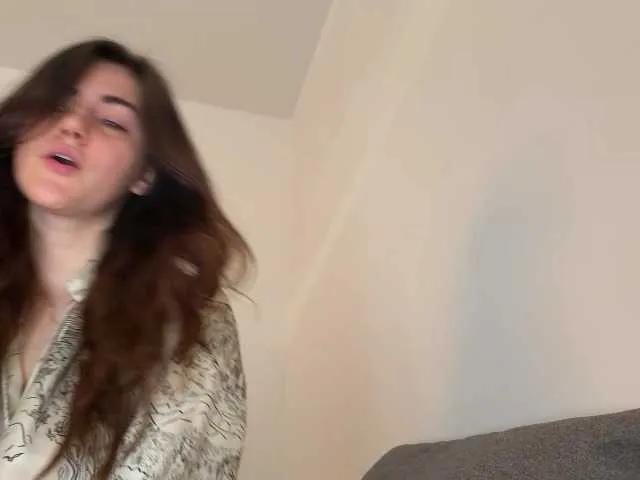 Freechat claireheart on BongaCams