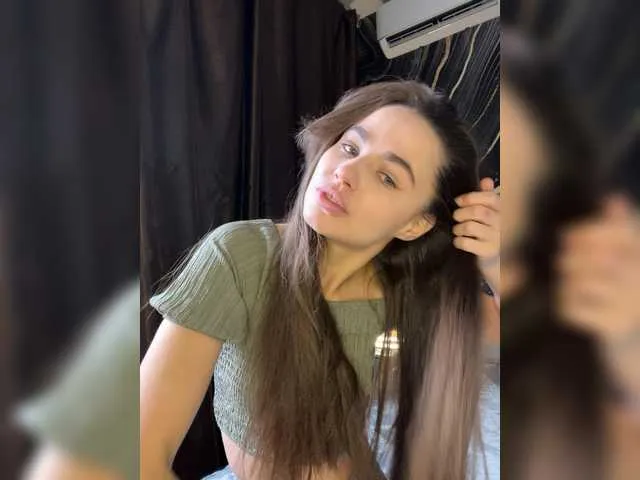 Offline ClaraxRose on BongaCams