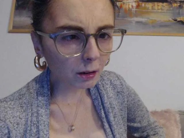 Offline cleophee on BongaCams