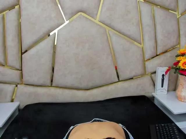 Offline Cloe-candy on BongaCams