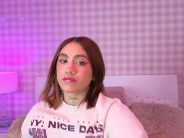 Offline CloeBonet on BongaCams