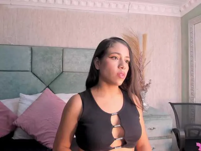 Offline CloheBell on BongaCams