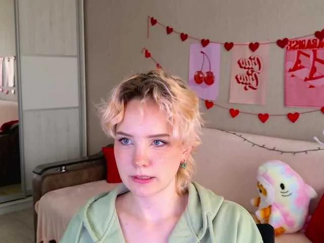 Offline Cool-Love on BongaCams