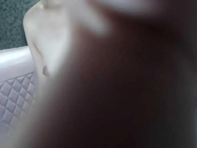 Freechat CrisstalPink on BongaCams