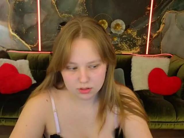 Freechat CrystallPaws on BongaCams